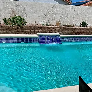 Amazing Heated Pool And Private Hot Tub 3br In Heart Of Lv Villa